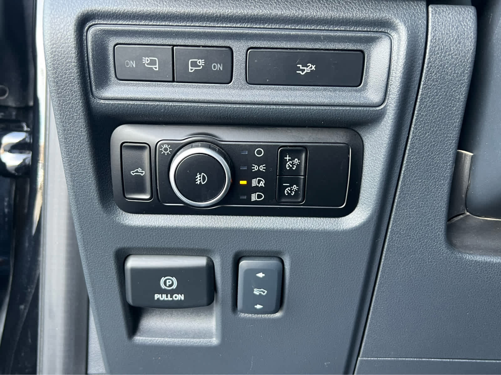 Certified 2024 Ford F150 Lariat w/ Tow/Haul Package image 33