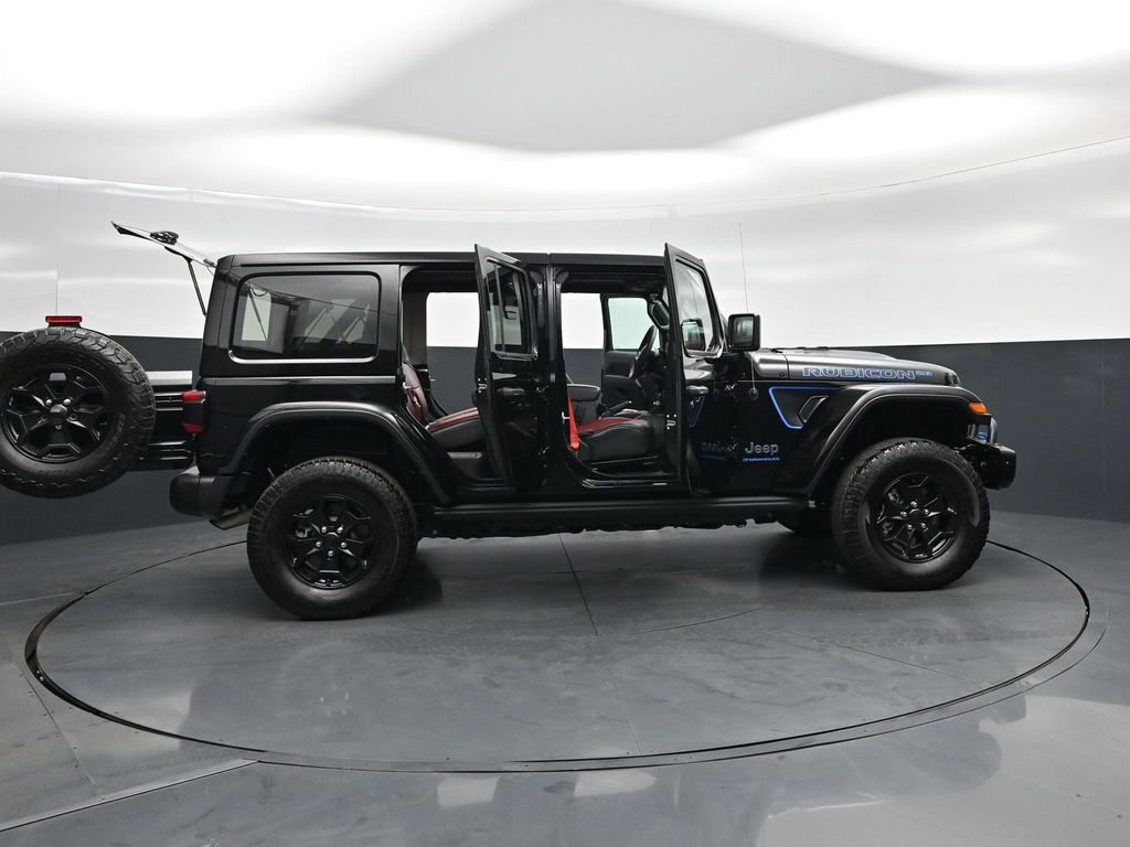 Used 2023 Jeep Wrangler Unlimited Rubicon 4xe AWD/4WD image 5