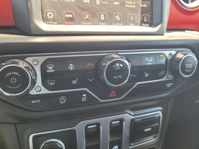 Used 2018 Jeep Wrangler Rubicon AWD/4WD image 24