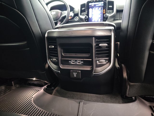 Used 2023 RAM 1500 Laramie AWD/4WD image 33