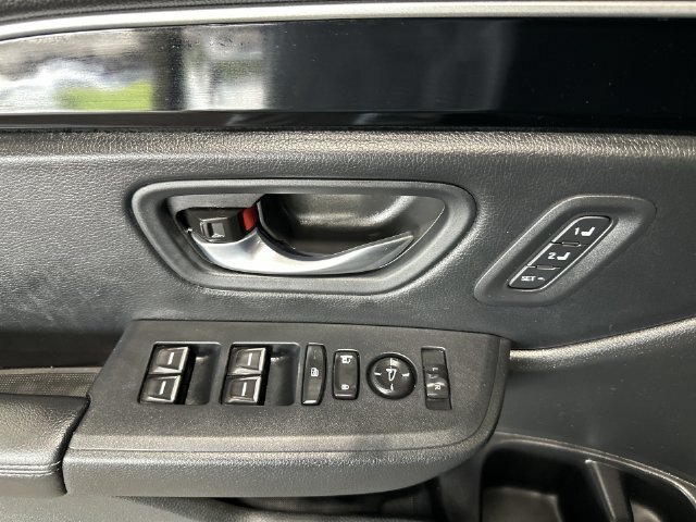 Used 2025 Honda Pilot EX-L image 19