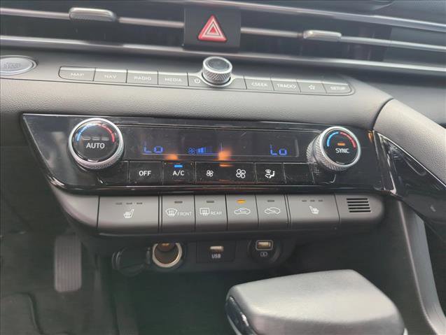 Used 2023 Hyundai Elantra SEL w/ Convenience Package FWD image 11