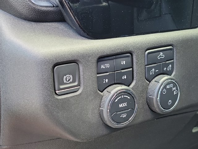 Used 2023 Chevrolet Silverado 1500 LT AWD/4WD image 8