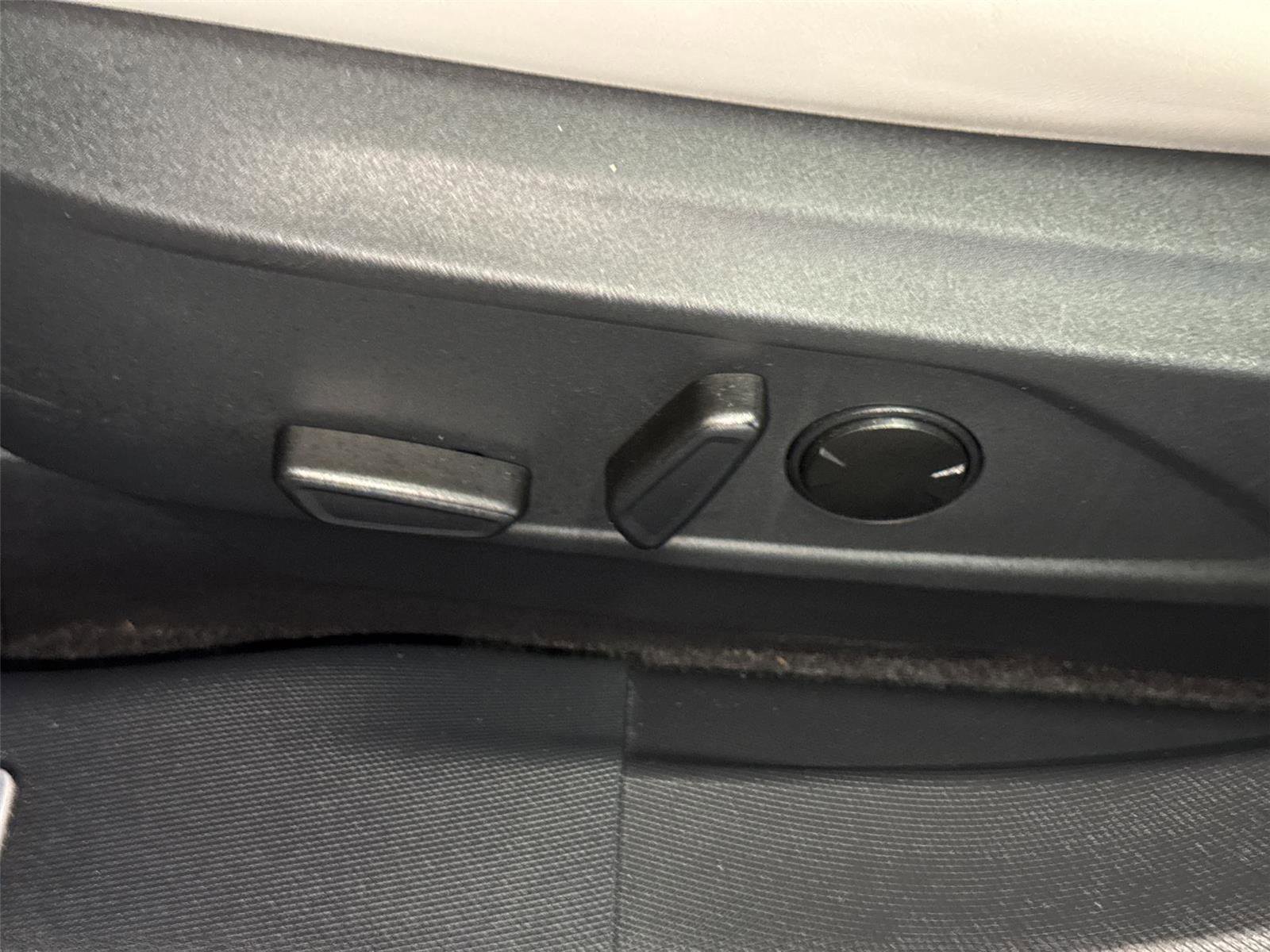 Certified 2022 Ford Mustang Mach-E Premium image 27