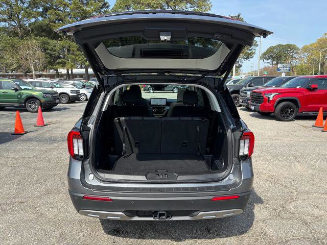 Certified 2025 Ford Explorer Active w/ Active Comfort Package image 9