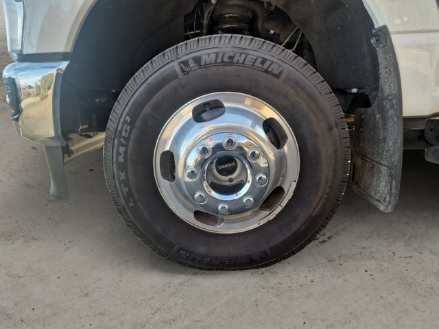 Certified 2024 Ford F350 XLT AWD/4WD image 9
