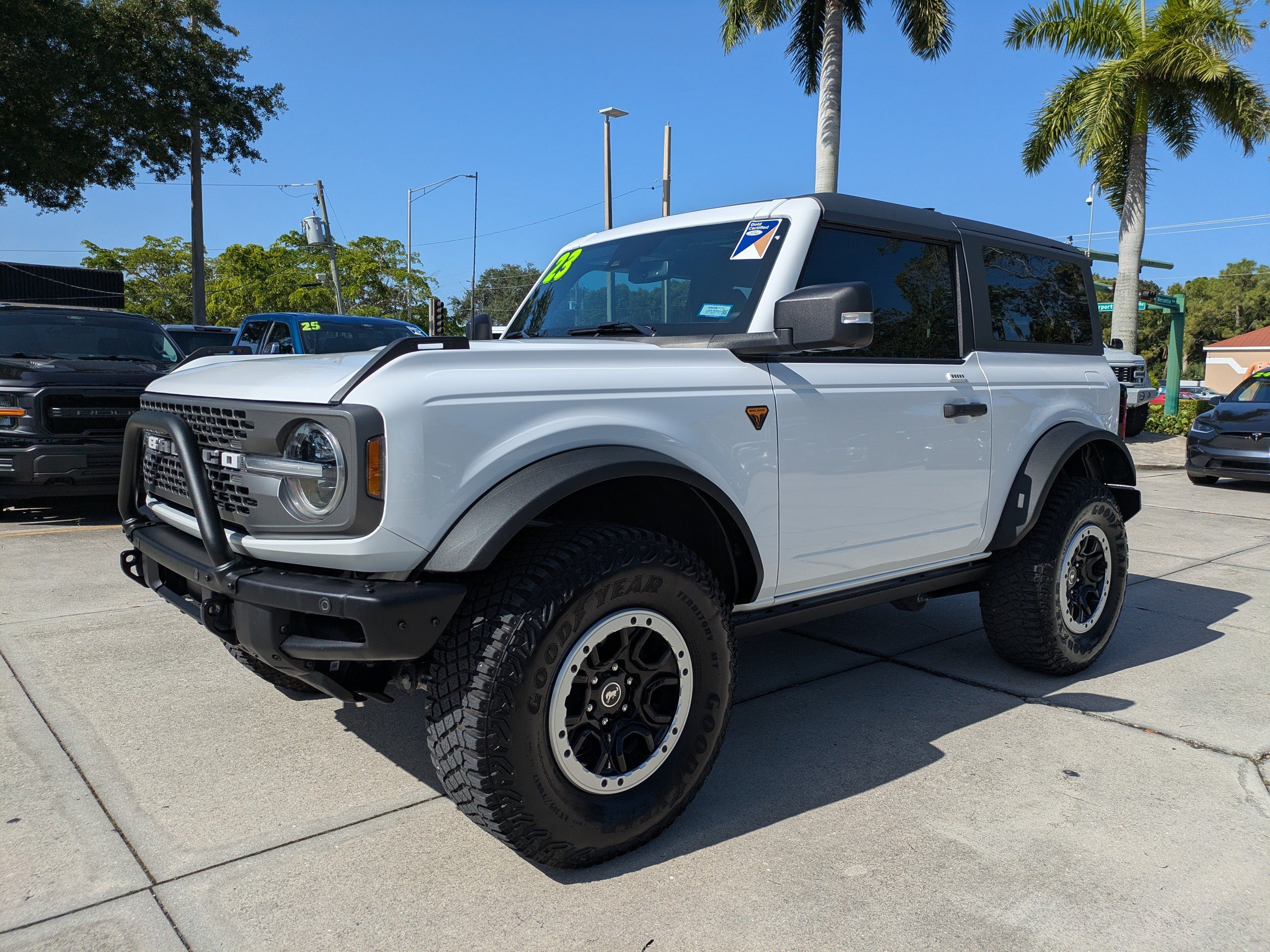 Certified 2023 Ford Bronco Badlands w/ Sasquatch Package AWD/4WD image 7