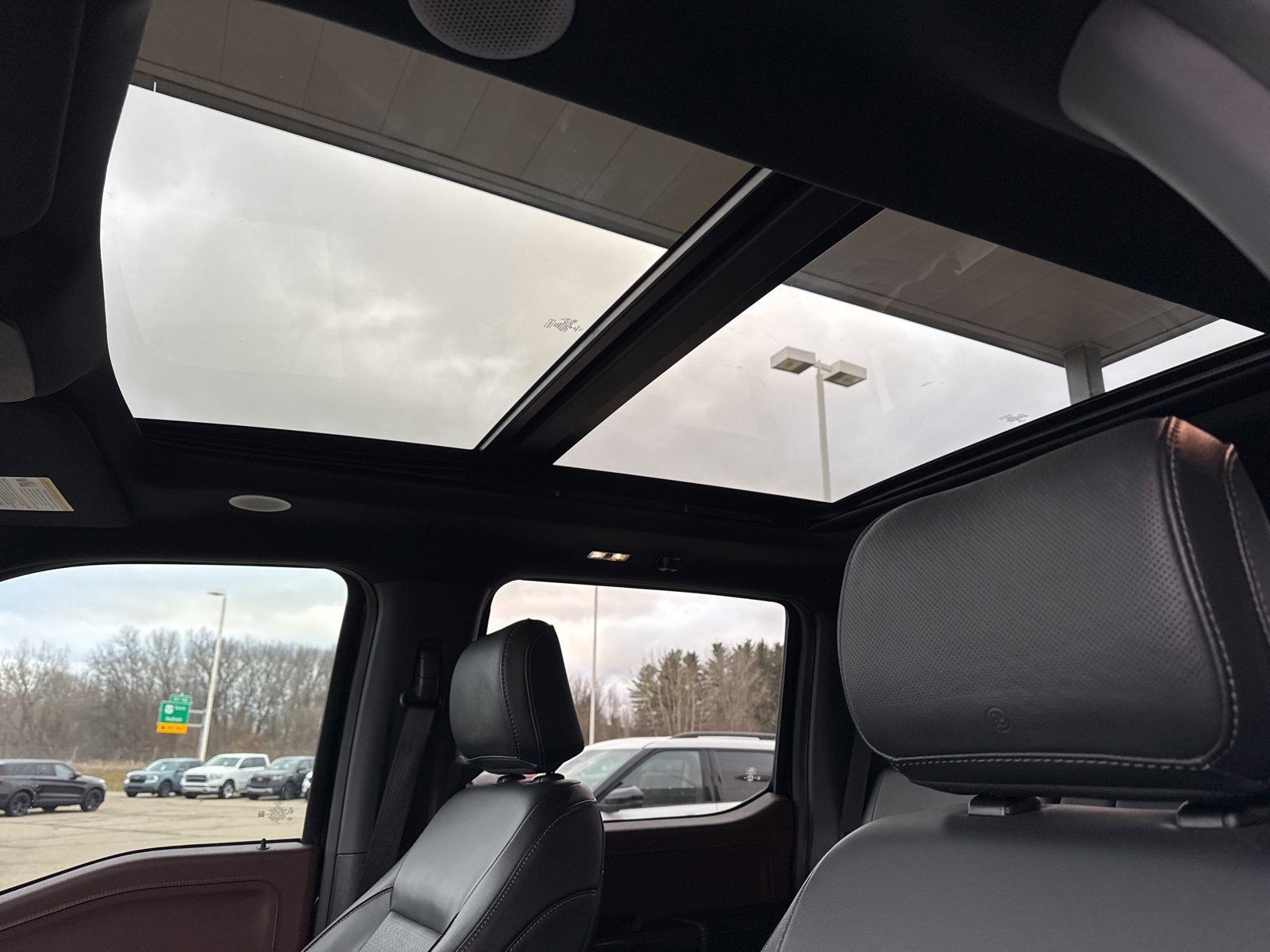 Certified 2023 Ford F150 Lariat w/ Equipment Group 502A High image 26