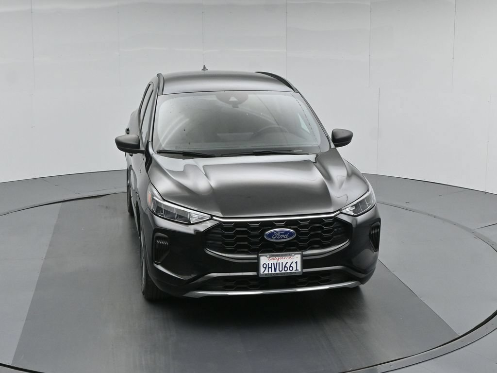 Certified 2023 Ford Escape ST-Line w/ Tech Pack #1 FWD image 39