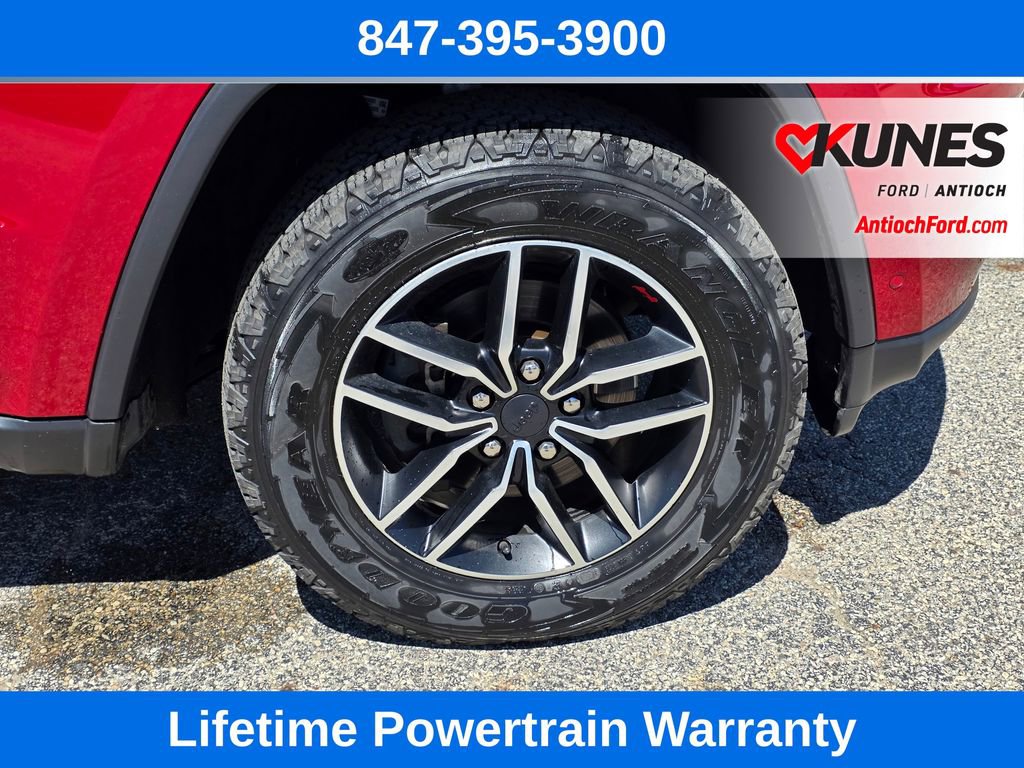 Used 2019 Jeep Grand Cherokee Trailhawk AWD/4WD image 9