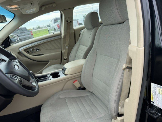 Certified 2018 Ford Taurus SE FWD image 13