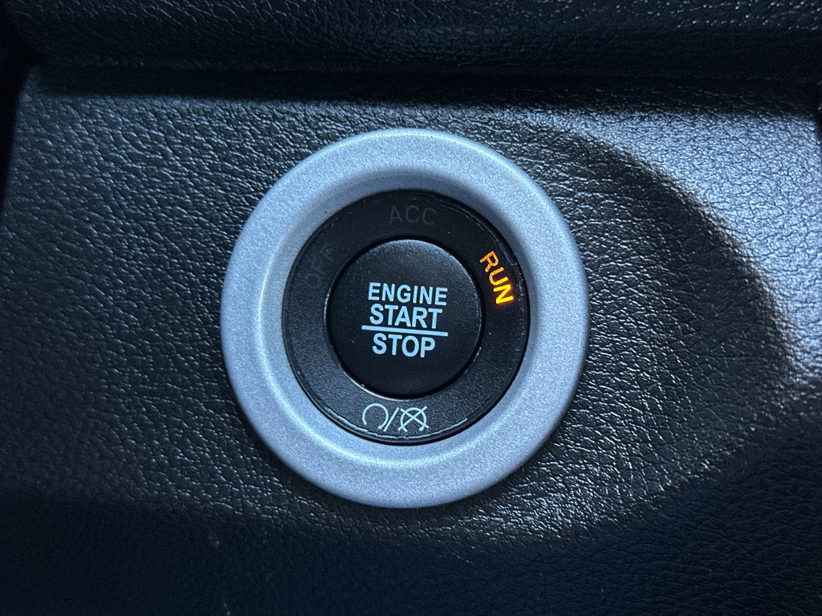 Used 2018 RAM 2500 Longhorn w/ Snow Chief Group image 22