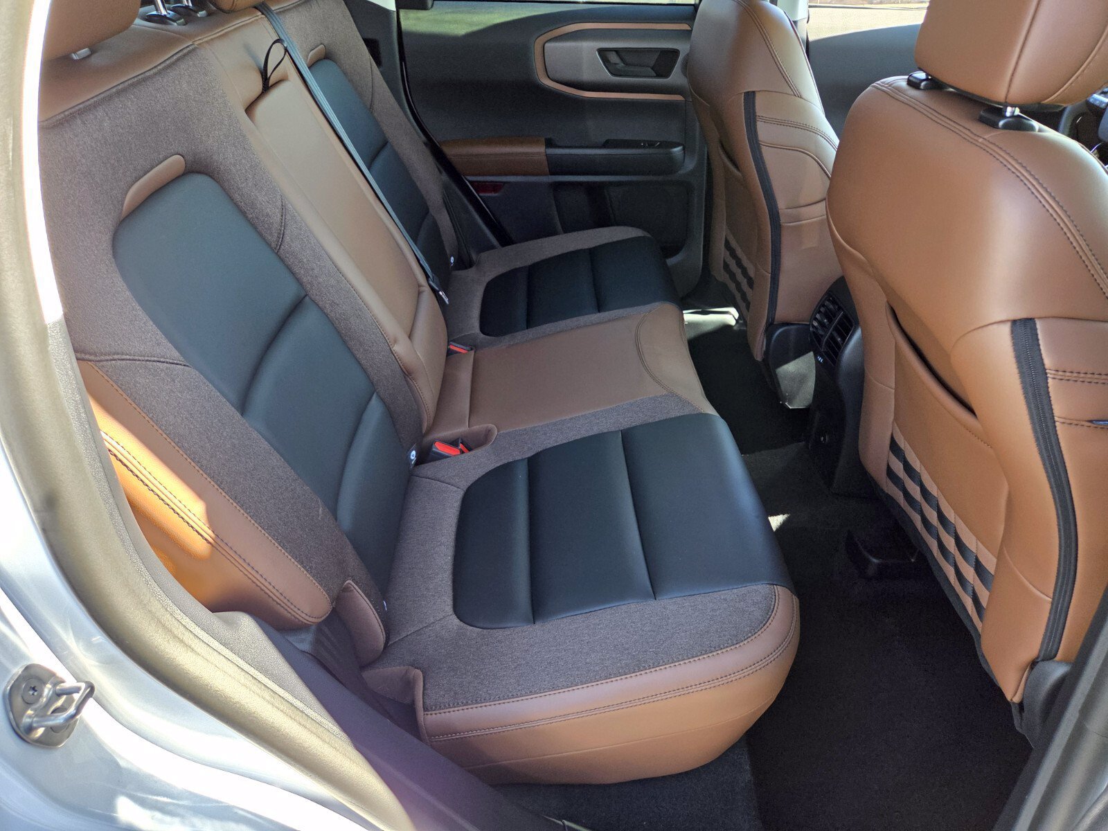 Certified 2025 Ford Bronco Sport Outer Banks w/ Outer Banks Tech Package+ AWD/4WD image 14