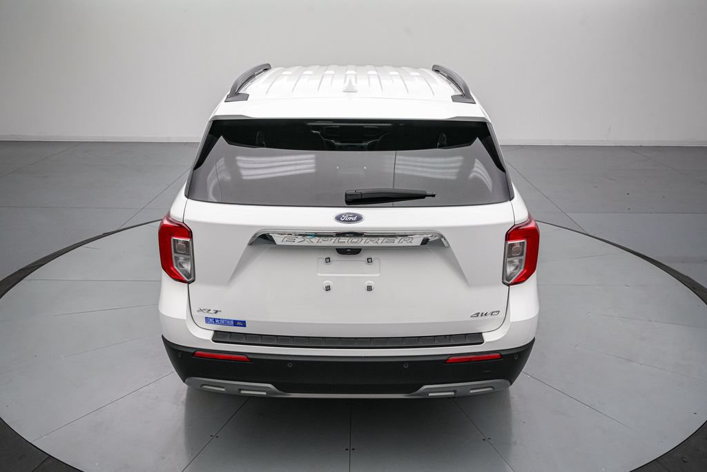 Certified 2023 Ford Explorer XLT w/ Equipment Group 202A AWD/4WD image 5