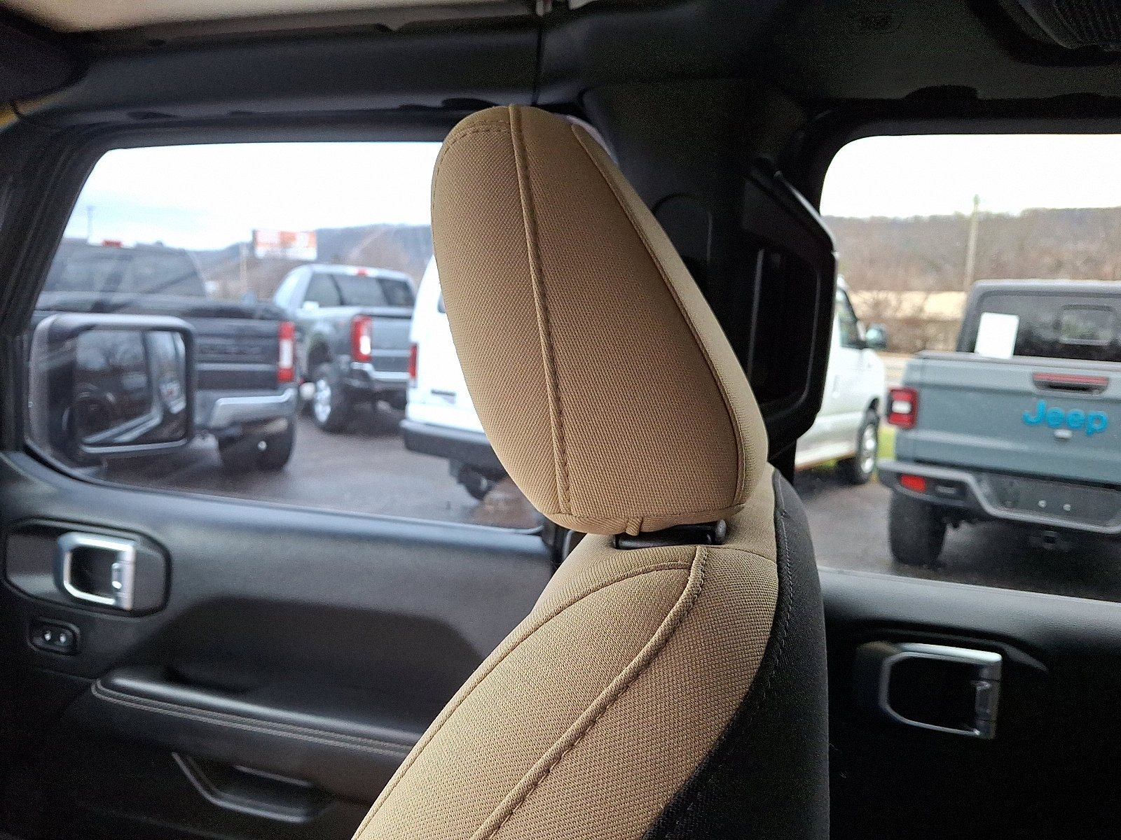 Used 2021 Jeep Wrangler Unlimited Sahara image 17