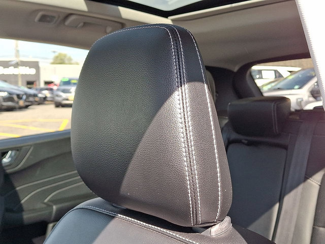 Certified 2022 Ford Escape SEL AWD/4WD image 21