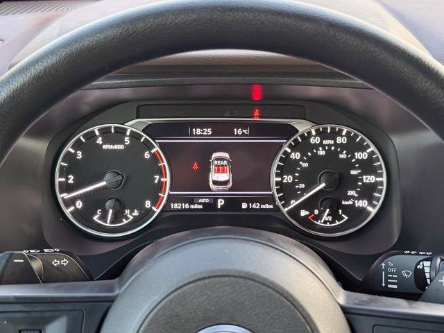 Used 2023 Nissan Rogue S AWD/4WD image 18