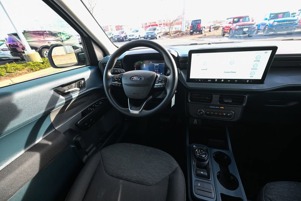 Certified 2025 Ford Maverick XL image 35