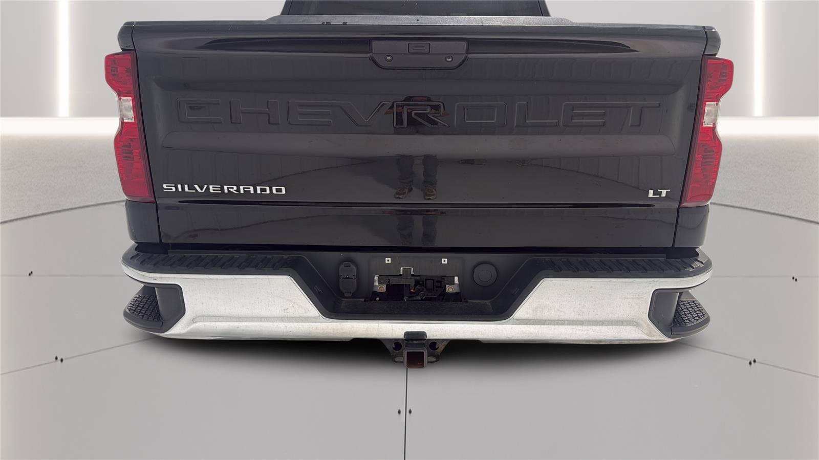 Used 2021 Chevrolet Silverado 1500 LT AWD/4WD image 5