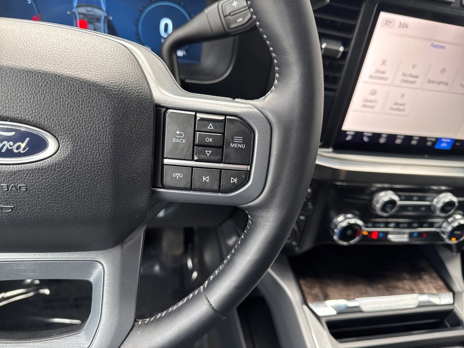 Certified 2024 Ford F250 Lariat w/ FX4 Off-Road Package image 31