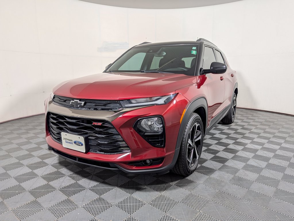 Used 2022 Chevrolet TrailBlazer RS w/ Sun and Liftgate Package FWD image 4