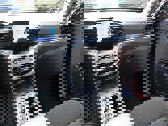 Certified 2022 Ford Explorer XLT w/ Class IV Trailer Tow Package image 24