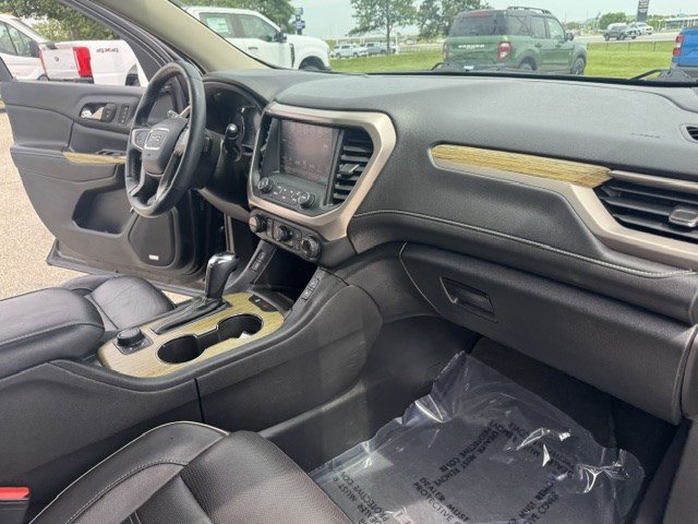 Used 2018 GMC Acadia Denali w/ Technology Package AWD/4WD image 40