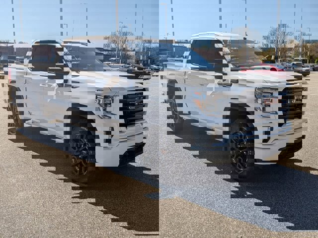 Used 2020 GMC Sierra 1500 Elevation w/ Elevation Value Package image 7