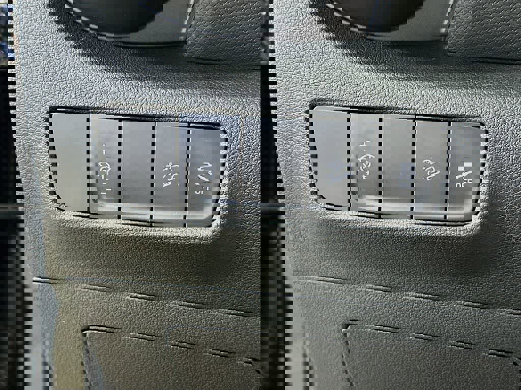 Used 2023 Hyundai Kona SEL image 26