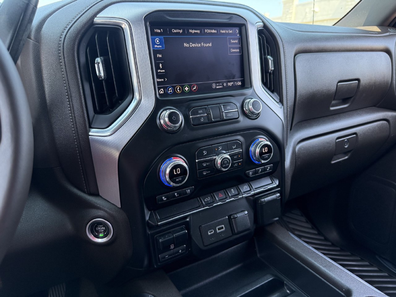 Used 2022 GMC Sierra 1500 SLT AWD/4WD image 16