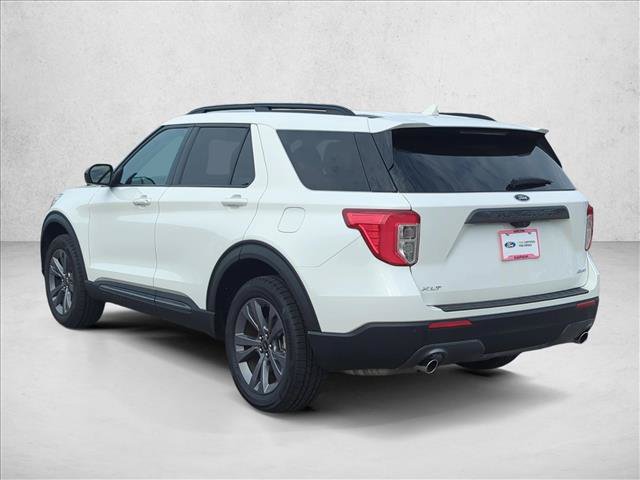 Certified 2023 Ford Explorer XLT w/ Equipment Group 202A AWD/4WD image 9