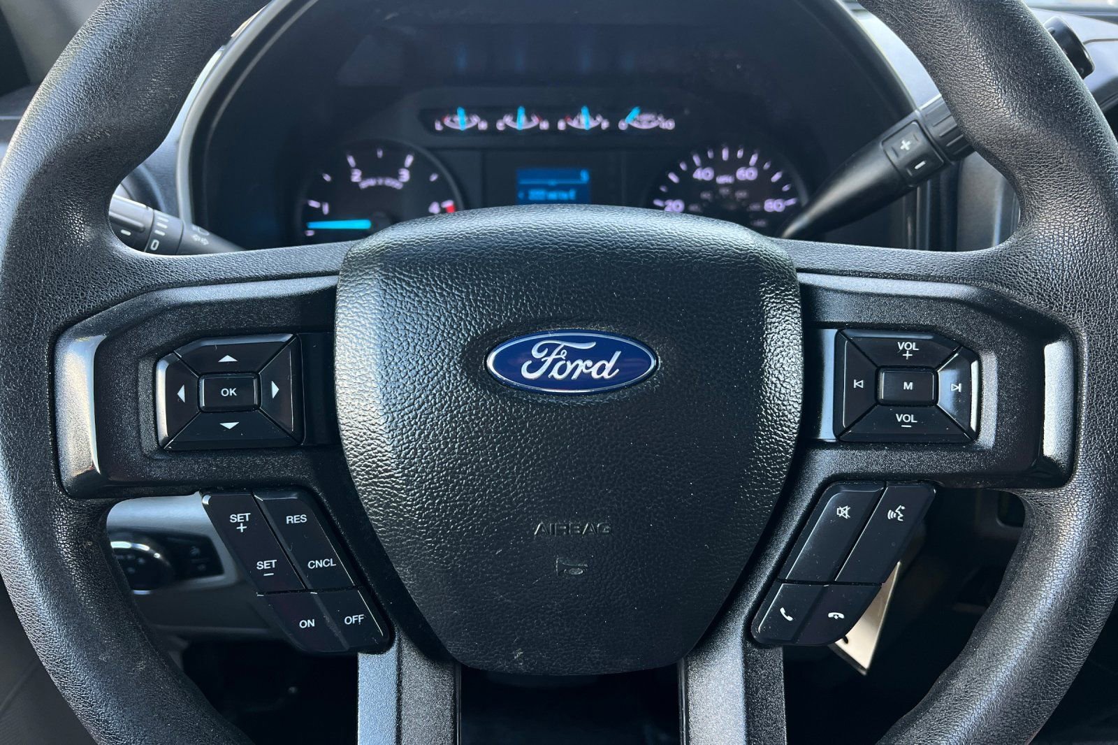 Certified 2018 Ford F250 XL w/ Power Equipment Group image 22