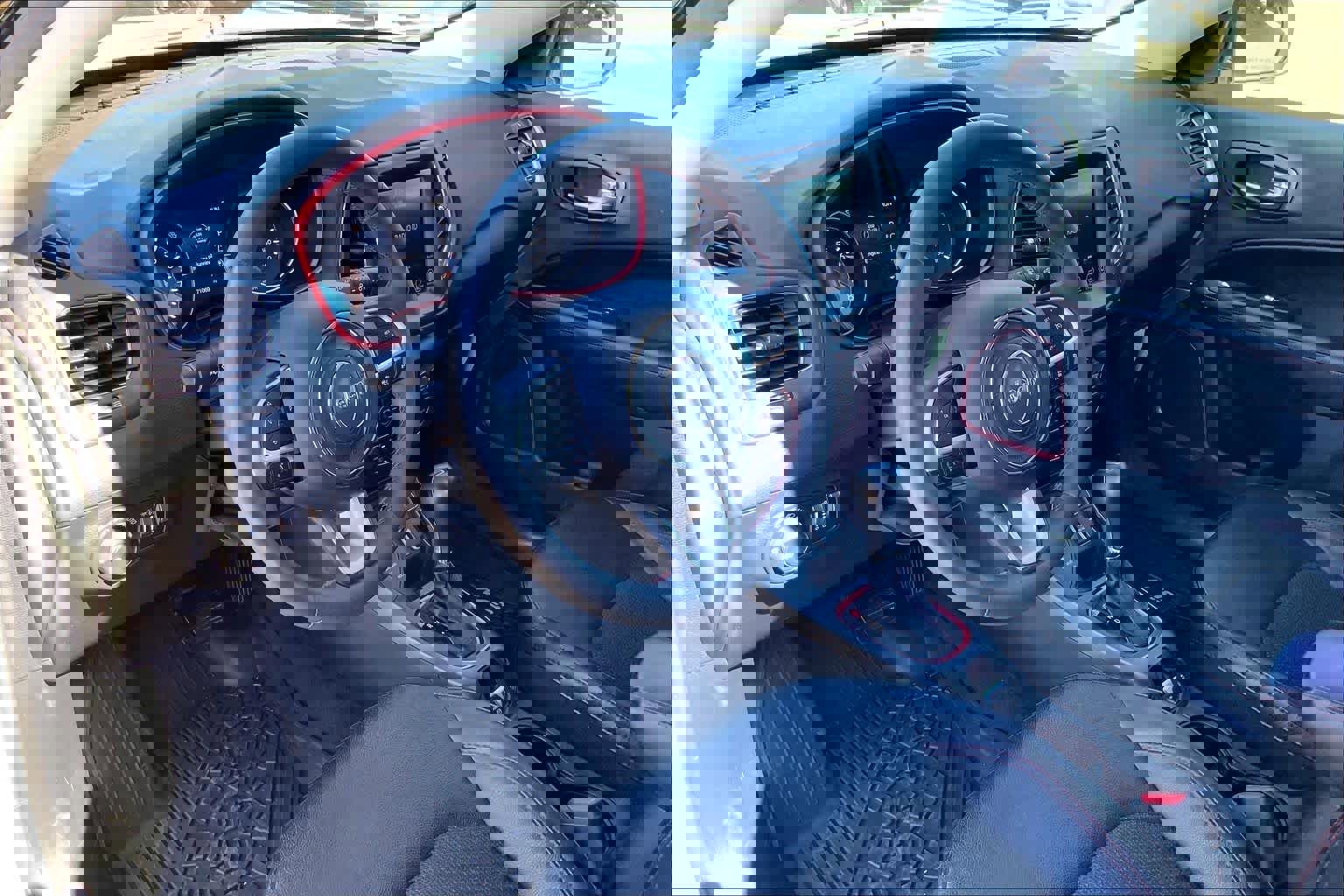 Used 2021 Jeep Compass Trailhawk image 18