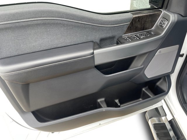 Certified 2024 Ford F250 Lariat w/ Chrome Package image 16