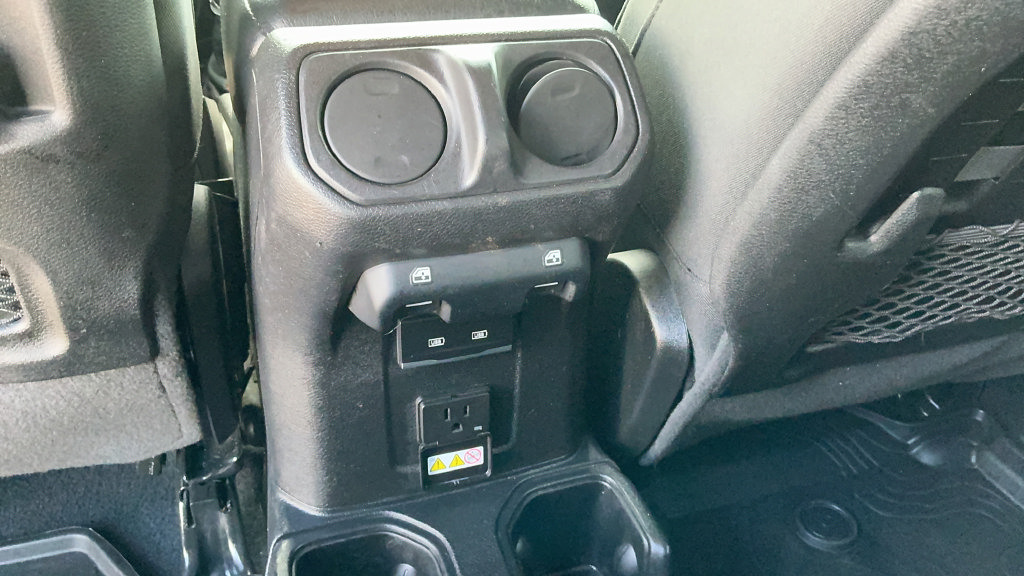 Used 2021 Jeep Wrangler Unlimited Rubicon AWD/4WD image 10