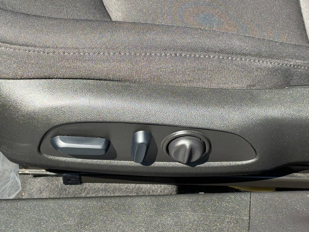 Used 2024 Chevrolet Malibu LT FWD image 20