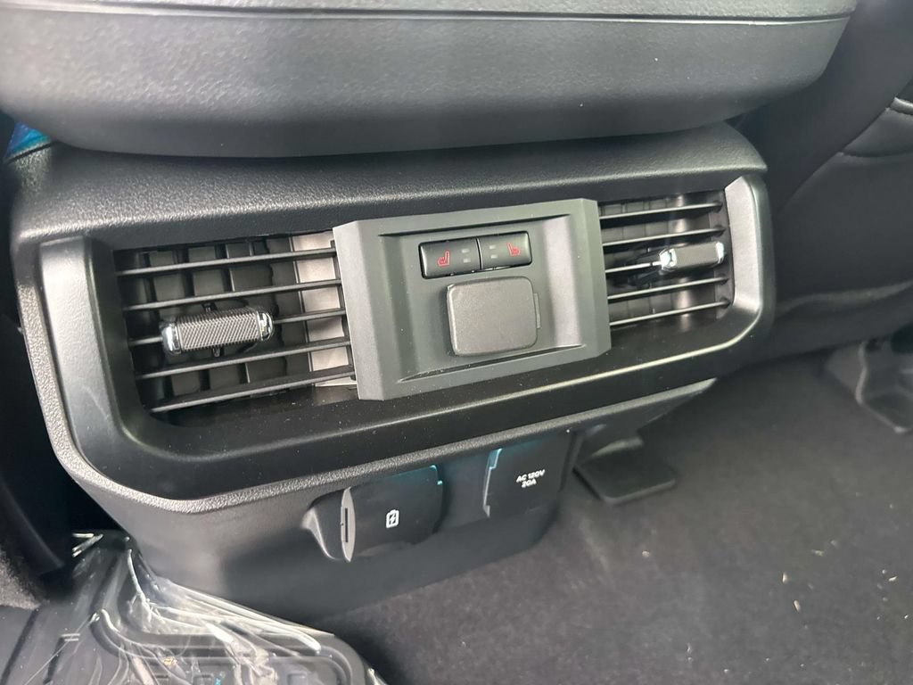 Certified 2025 Ford F150 Raptor AWD/4WD image 13