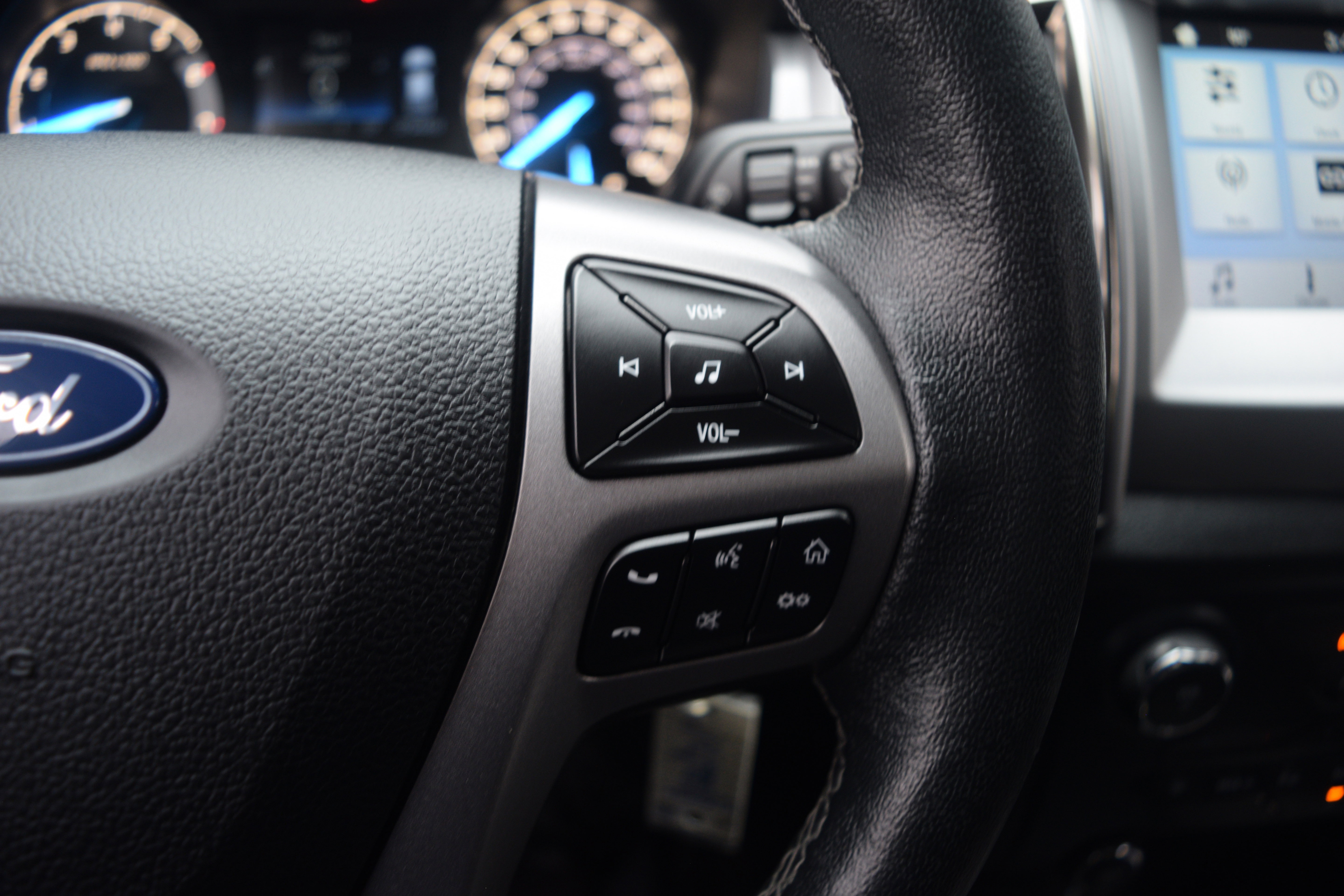 Certified 2019 Ford Ranger XLT w/ Equipment Group 301A Mid image 5