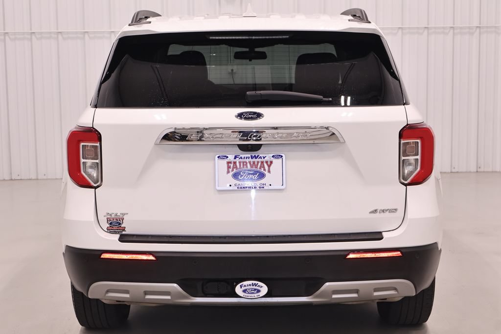 Certified 2023 Ford Explorer XLT w/ Equipment Group 202A AWD/4WD image 9