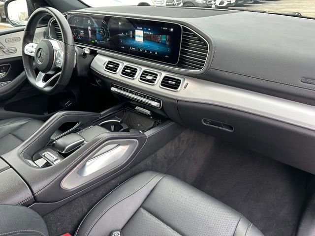 Used 2022 Mercedes-Benz GLS 450 4MATIC w/ AMG Line Exterior image 8