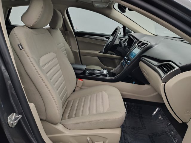 Certified 2019 Ford Fusion SE FWD image 26