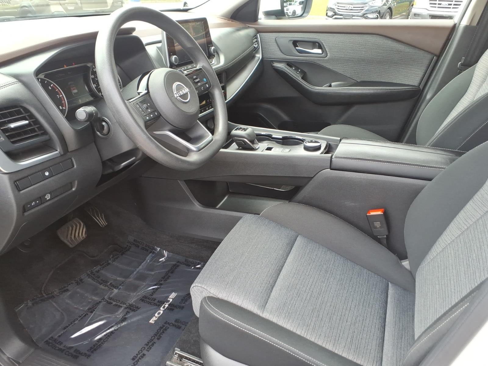 Used 2023 Nissan Rogue SV AWD/4WD image 10