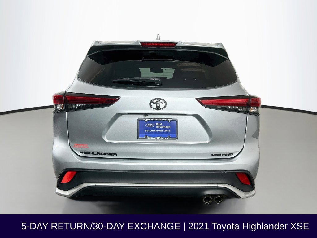 Used 2021 Toyota Highlander XSE AWD/4WD image 7