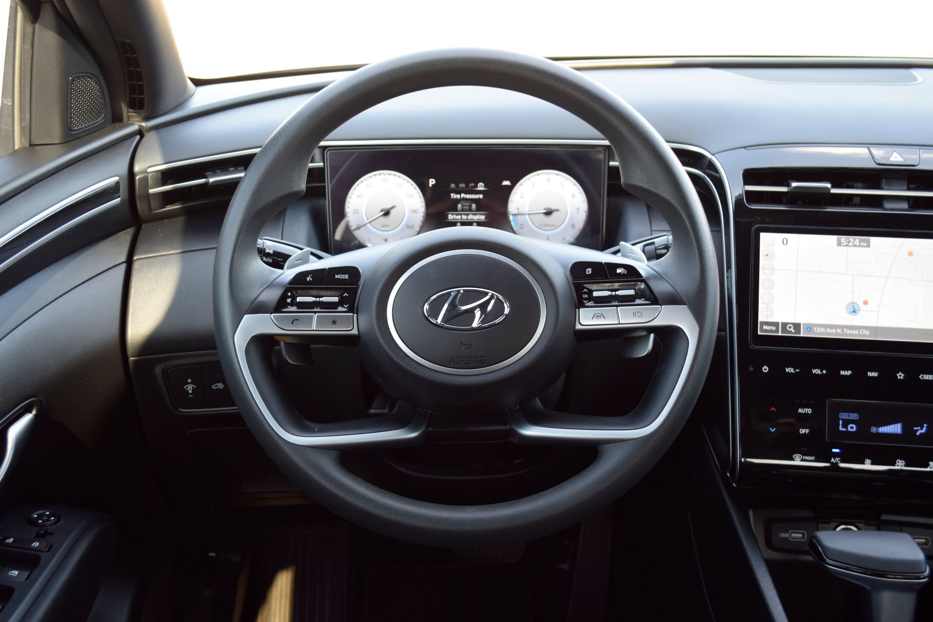 Used 2024 Hyundai Santa Cruz Night AWD/4WD image 8