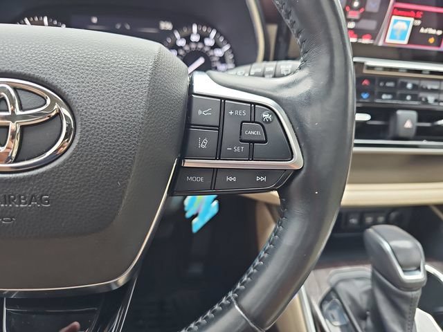 Used 2021 Toyota Highlander Platinum FWD image 22