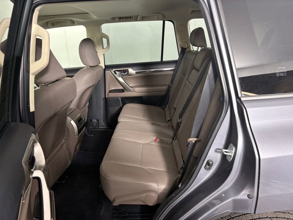 Used 2020 Lexus GX 460 Premium image 28