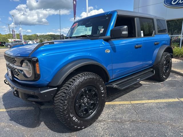 Certified 2023 Ford Bronco Wildtrak AWD/4WD image 3