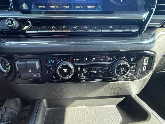 Used 2023 Chevrolet Silverado 1500 High Country w/ High Country Premium Package AWD/4WD image 13