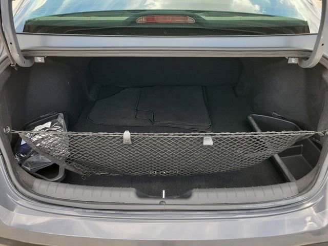 Used 2025 Hyundai Elantra Hybrid FWD image 9