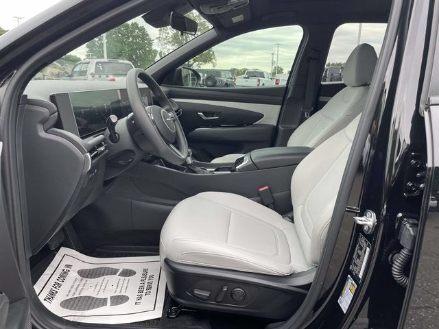 Used 2025 Hyundai Santa Cruz SEL AWD/4WD image 15